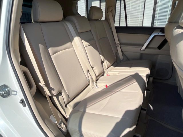 TOYOTA LANDCRUISER PRADO 2023