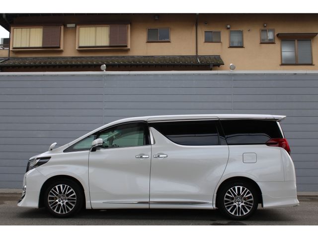 TOYOTA ALPHARD 2016
