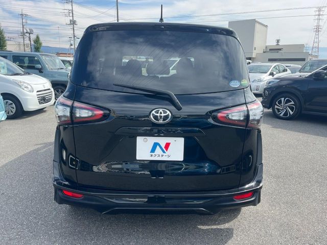 TOYOTA SIENTA 2018