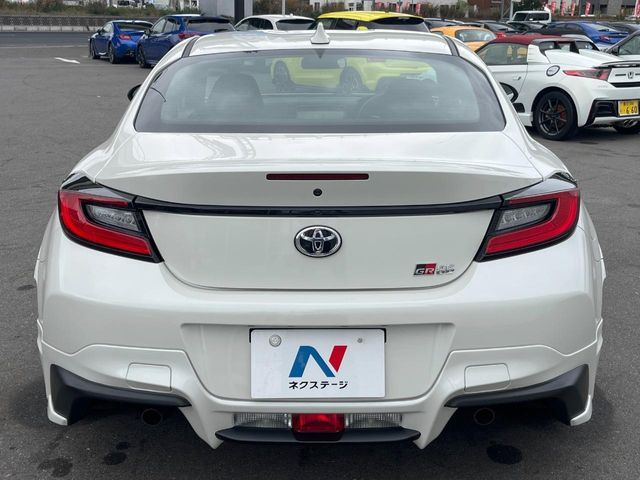 TOYOTA GR86 2023