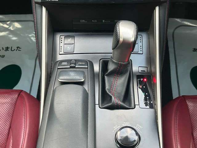 TOYOTA LEXUS IS300h 2013