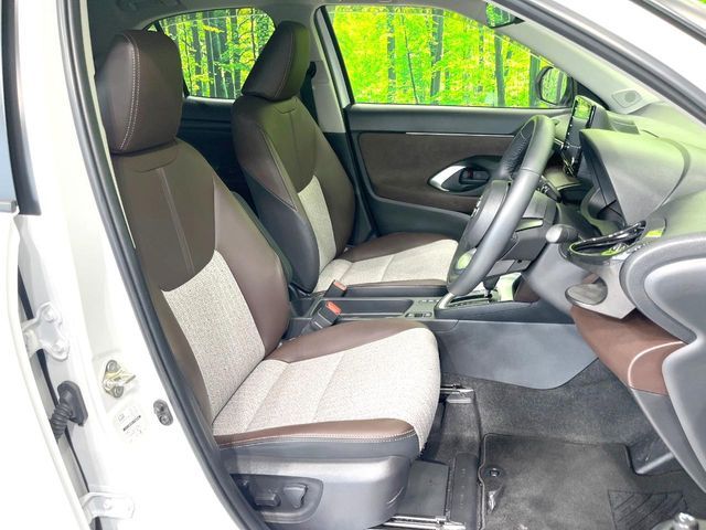 TOYOTA YARIS CROSS HYBRID 2023