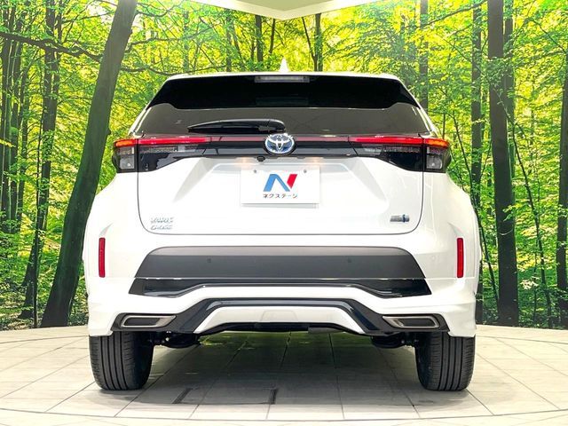 TOYOTA YARIS CROSS HYBRID 2023