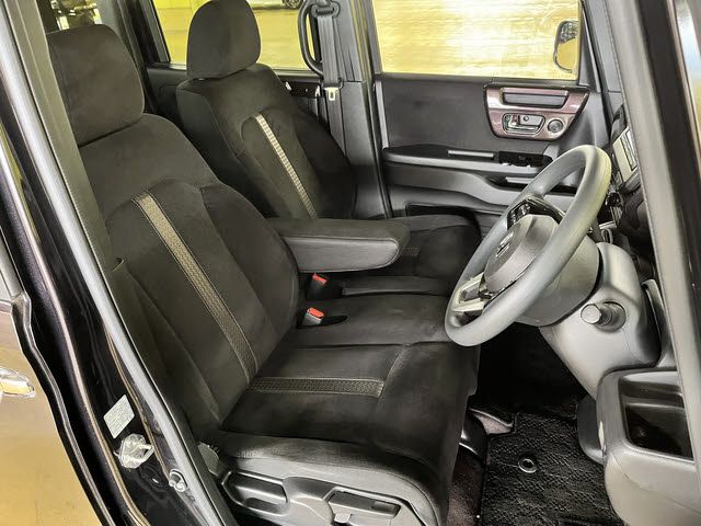 HONDA N BOX CUSTOM 2020