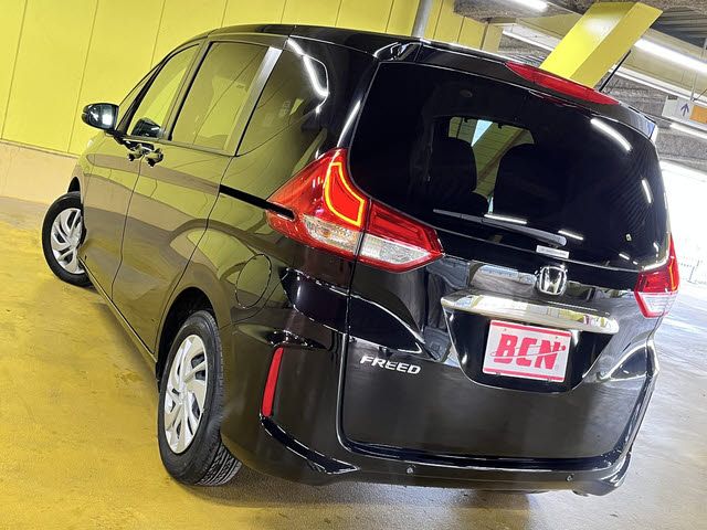 HONDA FREED 2023