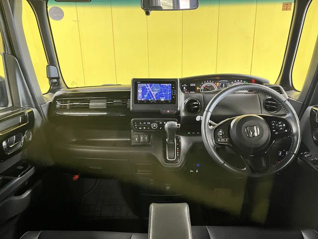 HONDA N BOX CUSTOM 2021