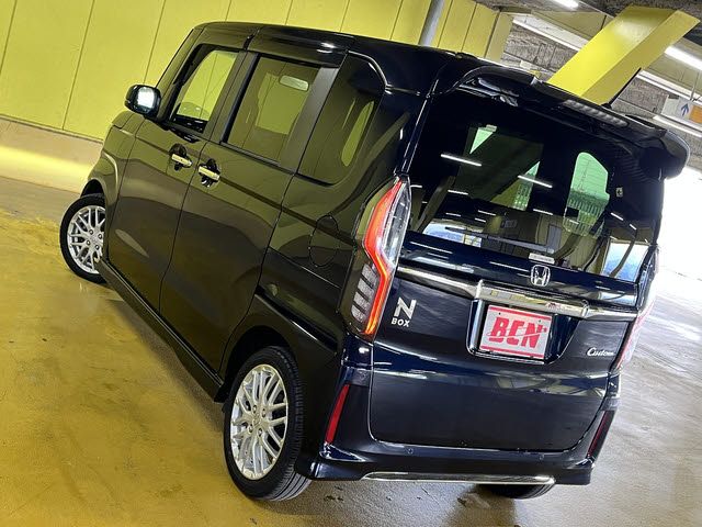 HONDA N BOX CUSTOM 2021