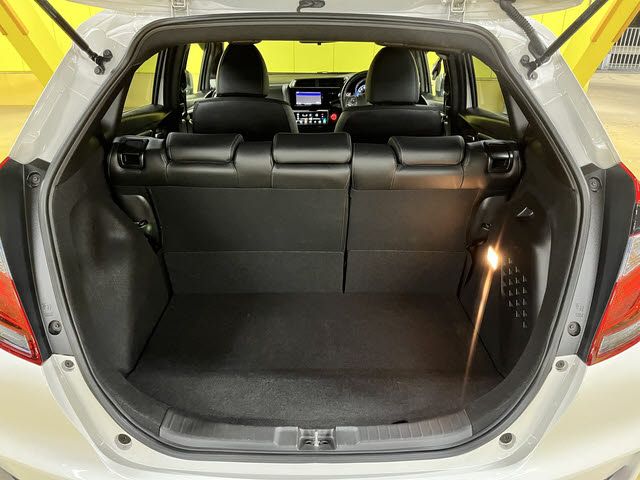 HONDA FIT HYBRID 2018