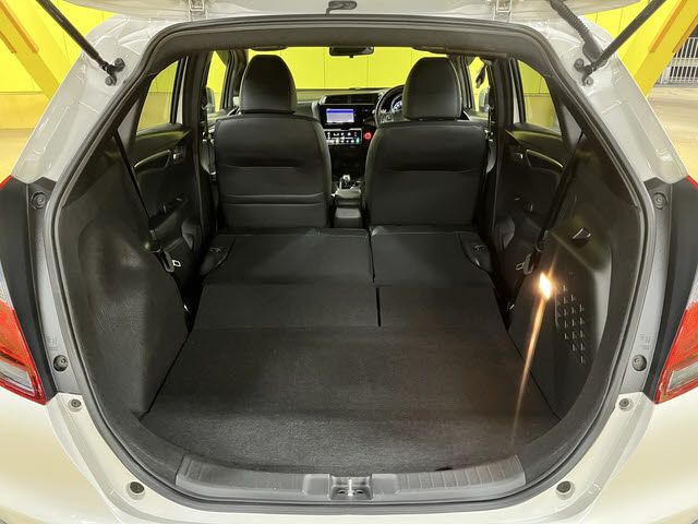 HONDA FIT HYBRID 2018