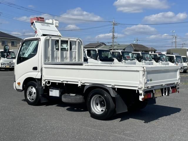 HINO DUTRO 2020