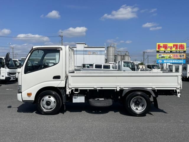 HINO DUTRO 2020