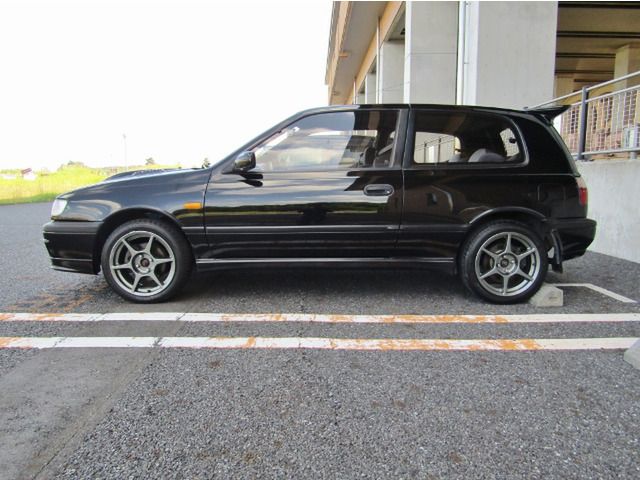 NISSAN PULSAR hatchback 4WD 1992