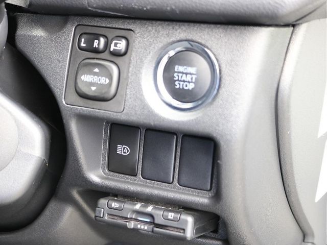 TOYOTA HIACE van 2WD 2020