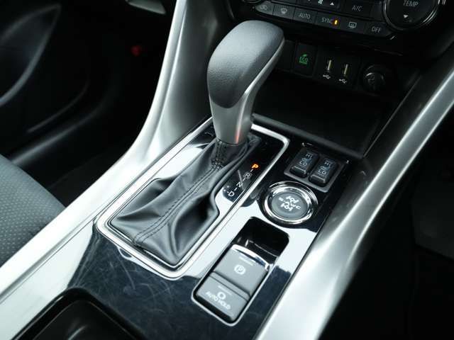 MITSUBISHI ECLIPSE CROSS 4WD 2024