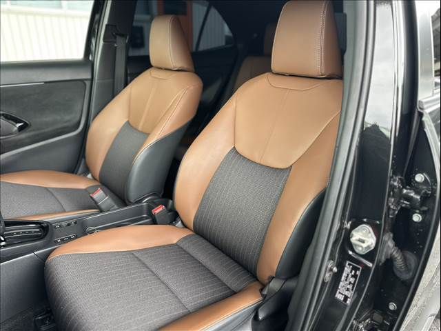 TOYOTA YARIS CROSS HYBRID 2023