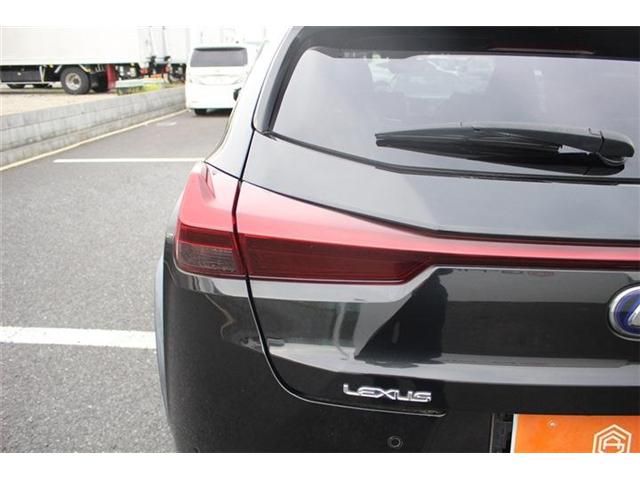 TOYOTA LEXUS UX250h 2019