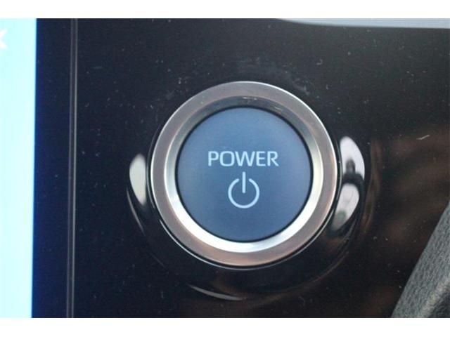 TOYOTA NOAH HYBRID 2022