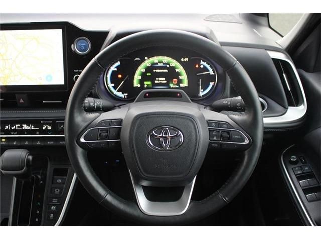 TOYOTA NOAH HYBRID 2022