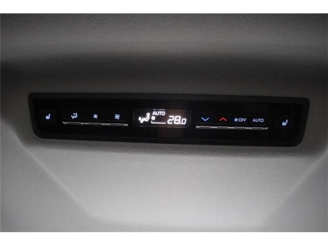 TOYOTA NOAH HYBRID 2022