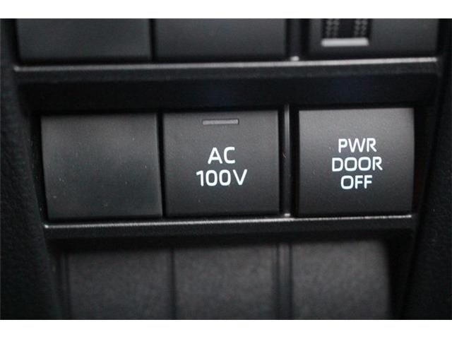 TOYOTA NOAH HYBRID 2022