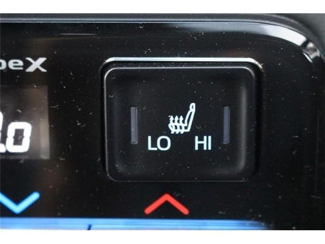 TOYOTA NOAH HYBRID 2022