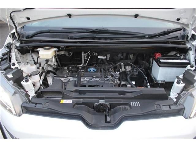 TOYOTA NOAH HYBRID 2022