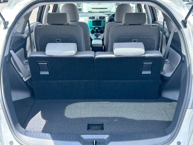 TOYOTA MARK X ZIO 2008