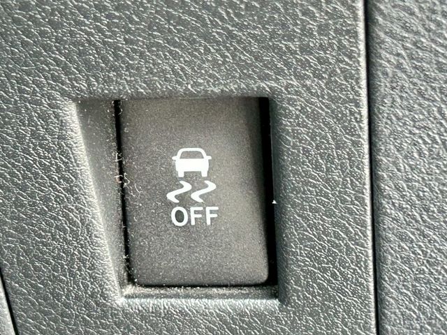 TOYOTA MARK X ZIO 2008