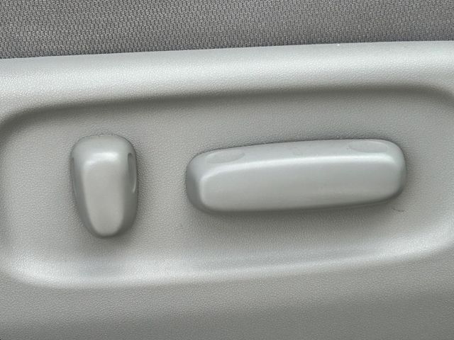 TOYOTA MARK X ZIO 2008