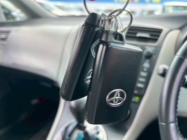 TOYOTA MARK X ZIO 2008