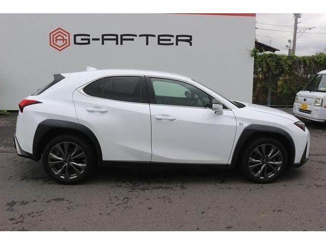 TOYOTA LEXUS UX200 2018