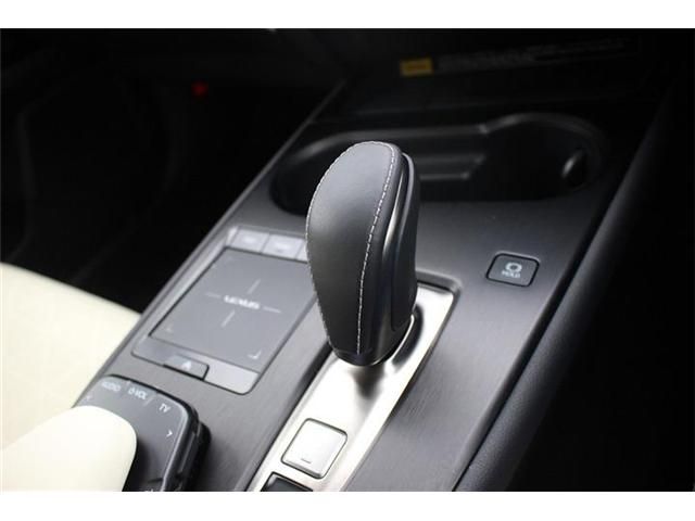 TOYOTA LEXUS UX300e 2021