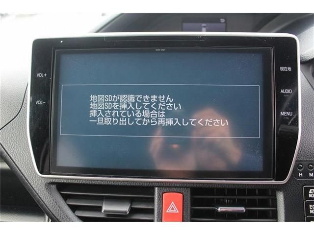 TOYOTA VOXY HYBRID 2017