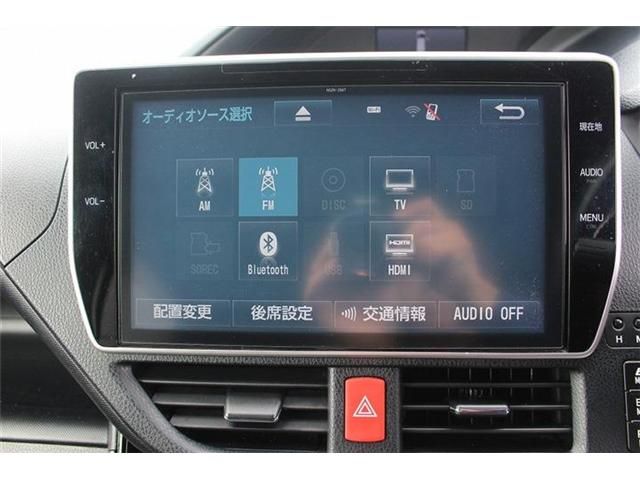 TOYOTA VOXY HYBRID 2017