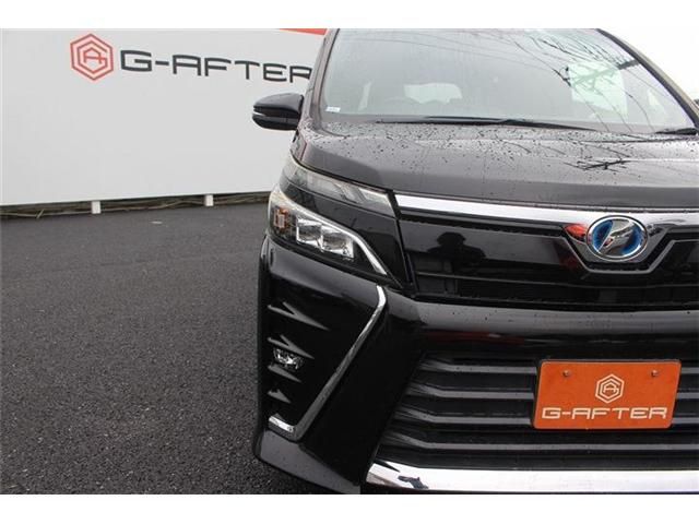 TOYOTA VOXY HYBRID 2017