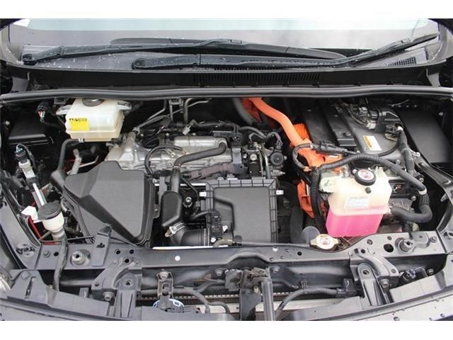 TOYOTA VOXY HYBRID 2017