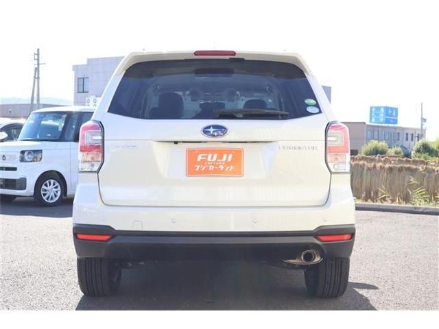 SUBARU FORESTER 2017