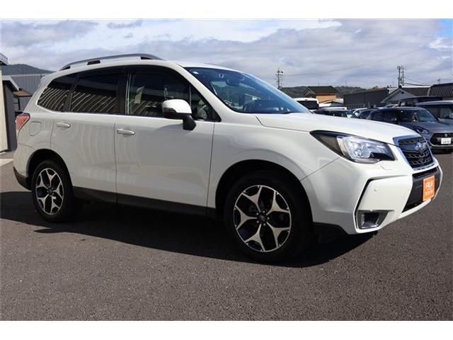 SUBARU FORESTER 2017