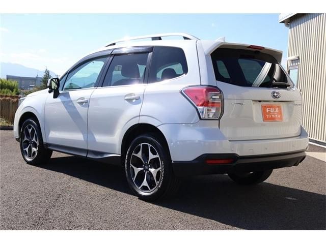 SUBARU FORESTER 2017