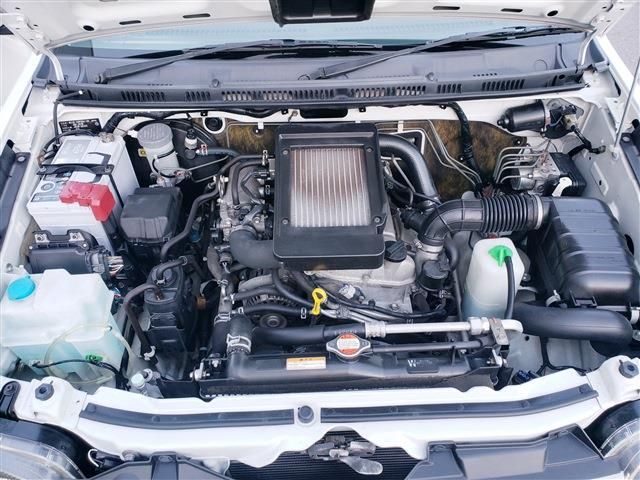 SUZUKI JIMNY 4WD 2012