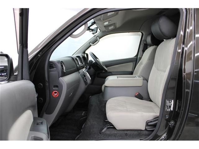 NISSAN CARAVAN wagon 2016