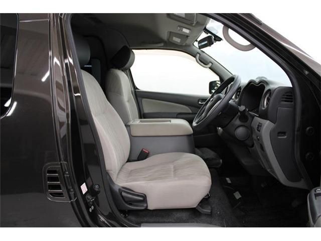 NISSAN CARAVAN wagon 2016