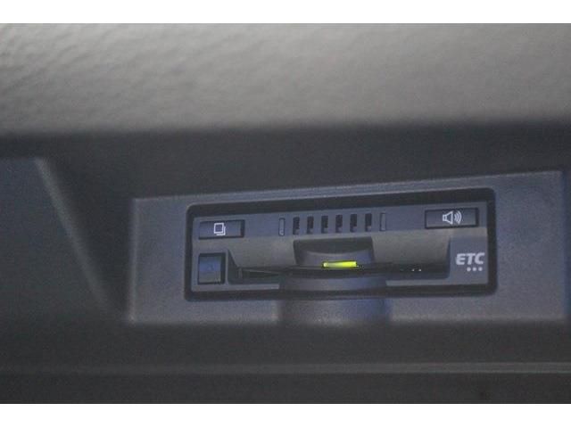 TOYOTA HARRIER HYBRID 2017