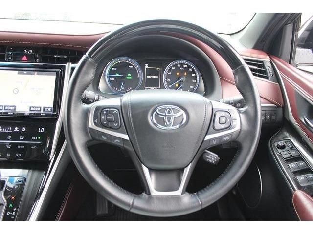 TOYOTA HARRIER HYBRID 2017