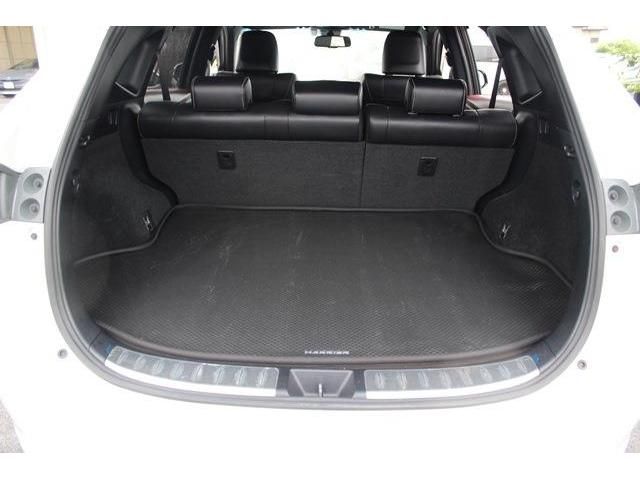 TOYOTA HARRIER HYBRID 2017