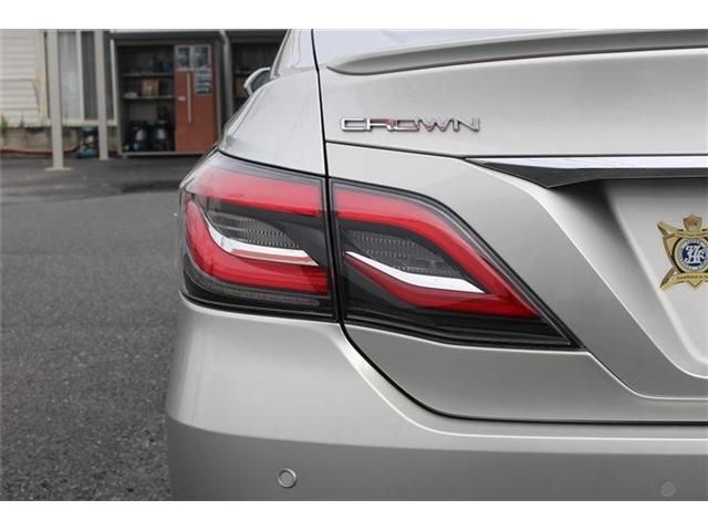 TOYOTA CROWN sedan hybrid 2018