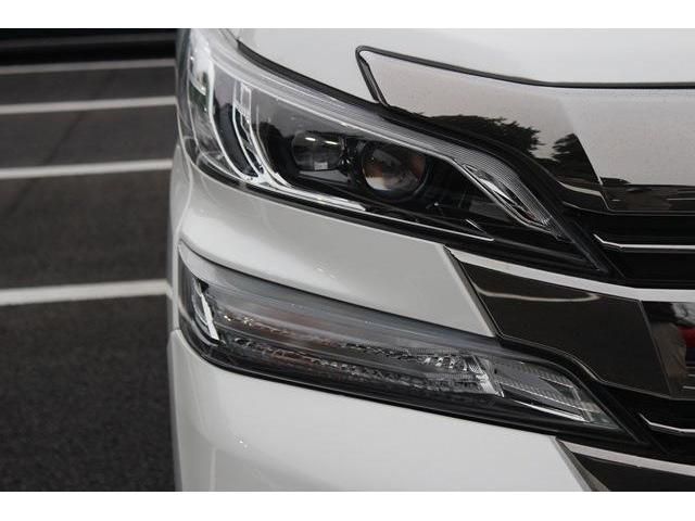 TOYOTA VELLFIRE 2015