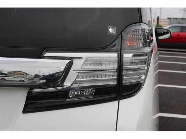 TOYOTA VELLFIRE 2015