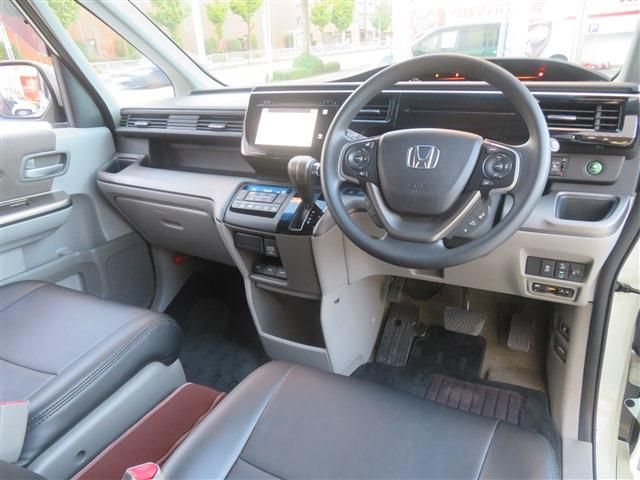 HONDA STEPWAGON 2015