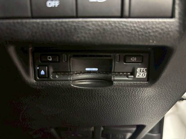 TOYOTA HARRIER 2WD 2023